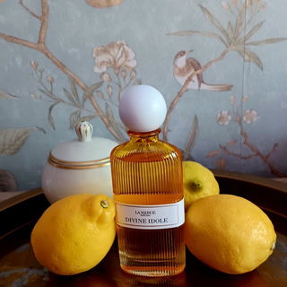 Divine Idole - La Source