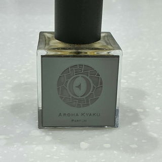 Aroha Kyaku (Pure Parfum) by Ensar Oud