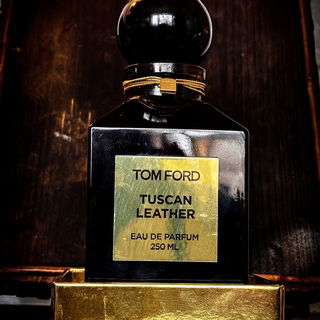 Tuscan Leather (Eau de Parfum) by Tom Ford