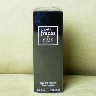 Petit Fracas by Robert Piguet