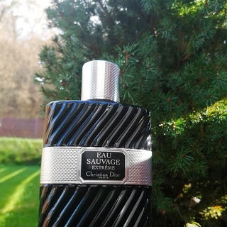 Eau Sauvage Extrême (2010) - Dior