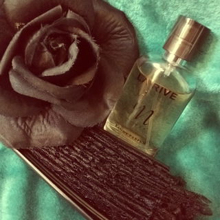 In Woman - La Rive
