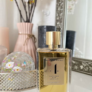 4 - Saffron, Oud, Vanilla von Rosendo Mateu - Olfactive Expressions