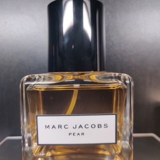 Pear von Marc Jacobs