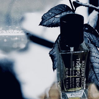 Der Mensch hat dreierlei Wege klug zu handeln: erstens durch Nachdenken, das ist der Edelste, zweitens durch Nachahmen, das ist der Einfachste, und drittens durch Erfahrung, das ist der bitterste~Konfuzius