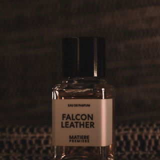 Falcon Leather (Eau de Parfum) von Matière Première