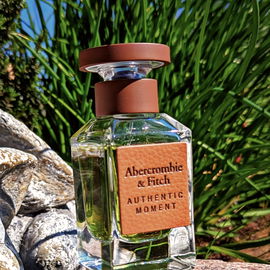 Authentic Moment Man - Abercrombie & Fitch