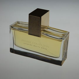 Private Collection Jasmine White Moss (Eau de Parfum) - Estēe Lauder