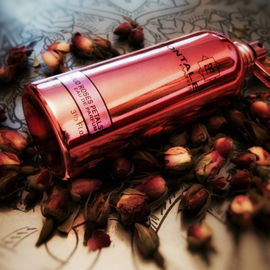 Aoud Roses Petals - Montale