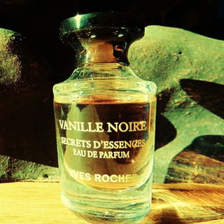 Secrets d'Essences - Vanille Noire by Yves Rocher