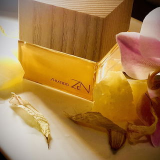 Zen (2007) (Eau de Parfum) by Shiseido