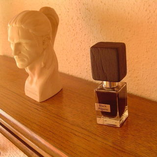 Black Afgano (Extrait de Parfum) von Nasomatto