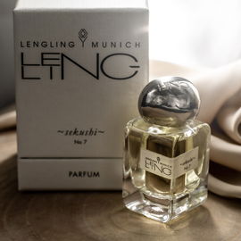 No 7 - Sekushi (Extrait de Parfum) - Lengling