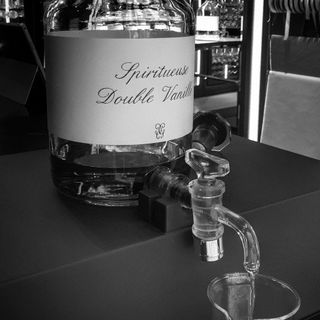 Spiritueuse Double Vanille by Guerlain