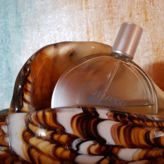 Rising Sun von Shiseido