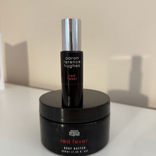 Red Fever von Aaron Terence Hughes