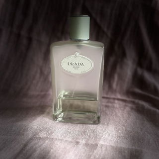 Infusion d'Iris (Eau de Parfum) (2007) by Prada