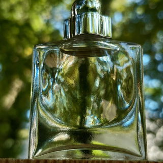 🥰💙🌞🌍 Kaleidoskopmagie im Duftglas. Vielen lieben Dank für Eure lieben Besuche bei der Miniatur, die mich an ein Kaleidoskop aus der Kindheit erinnern. 🌏🌞🥰💙