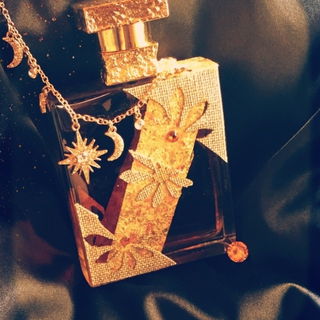 Vanille Orient by M. Micallef