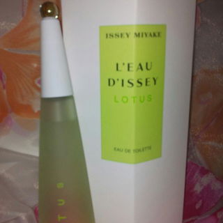 L'Eau d'Issey Lotus von Issey Miyake