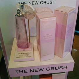 Live Irrésistible Blossom Crush - Givenchy