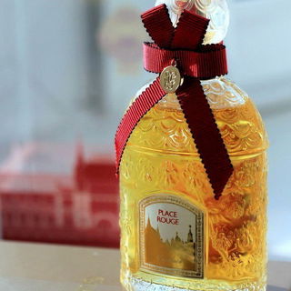 Place Rouge - Guerlain