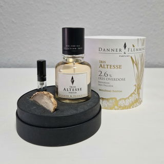 Iris Altesse von Danner & Flemming
