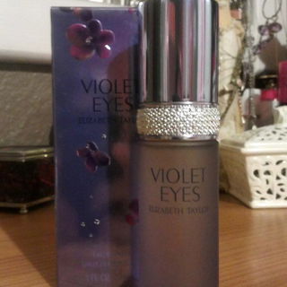 Violet Eyes von Elizabeth Taylor