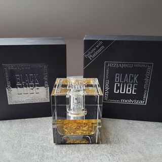 Black Cube - Ramón Molvizar
