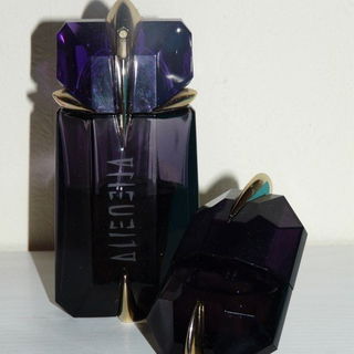 Alien (Eau de Parfum) von Mugler