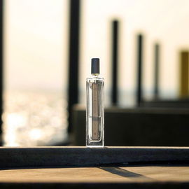 Da gehört er hin, ans Wasser und da der Hafen diese Vorlage bietet, hin mit dem Flakon ;) Ich danke euch für die schönen Kommis & eure Blicke. Lasst es euch gutgehen ♥