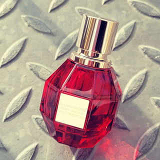 Flowerbomb Ruby Orchid - Viktor & Rolf