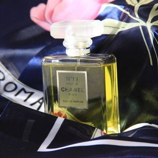 N°19 Poudré by Chanel