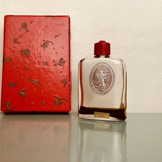 Fleurs d'Amour / Flowers of Love (Extrait) - Roger & Gallet