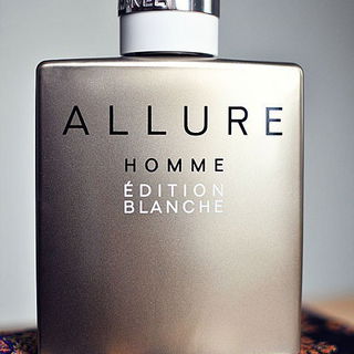 Allure Homme Édition Blanche (Eau de Toilette Concentrée) - Chanel