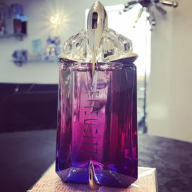 Alien We Are All Alien Collector - Mugler
