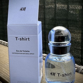 T-Shirt by H&M