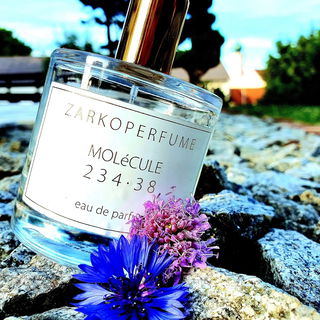 Molécule 234·38 - Zarkoperfume