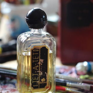 Tête-à-Tête / Тет-а-тет (Parfum) - Nóvaya Zaryá / Новая Заря