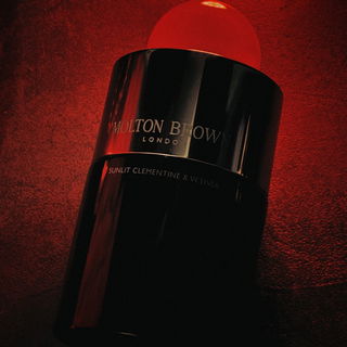 Sunlit Clementine & Vetiver (Eau de Parfum) von Molton Brown