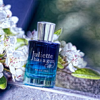 Pear Inc. - Juliette Has A Gun