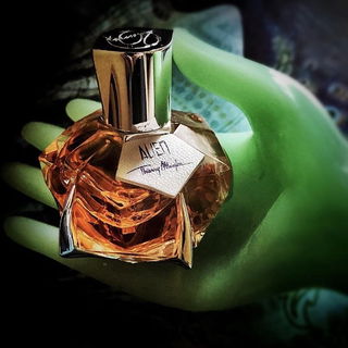 Alien Les Parfums de Cuir - Mugler