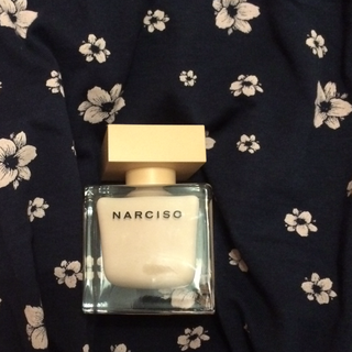 Narciso (Eau de Parfum Poudrée) by Narciso Rodriguez