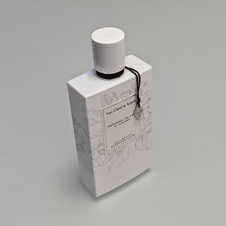 Patchouli Blanc - Van Cleef & Arpels