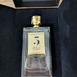 5 Elixir von Rosendo Mateu - Olfactive Expressions