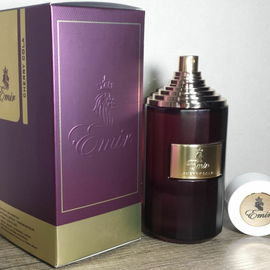 Design sieht stark nach Boucheron aus.
