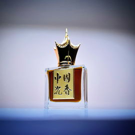 Chinese Oud II / 中國沉香 - Areej Le Doré
