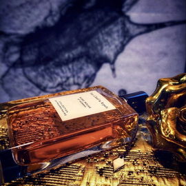 Rose Rouge - Van Cleef & Arpels