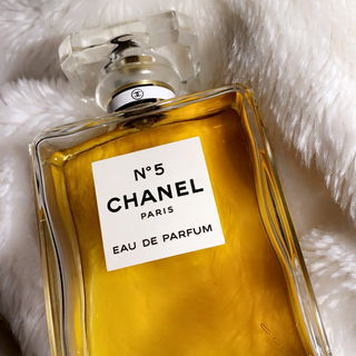 N°5 (Parfum) by Chanel