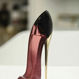 Very Good Girl Glam by Carolina Herrera